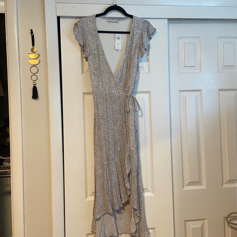Abercrombie & Fitch Wrap Midi Dress